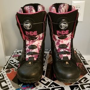 Womens Snowboarding Boots